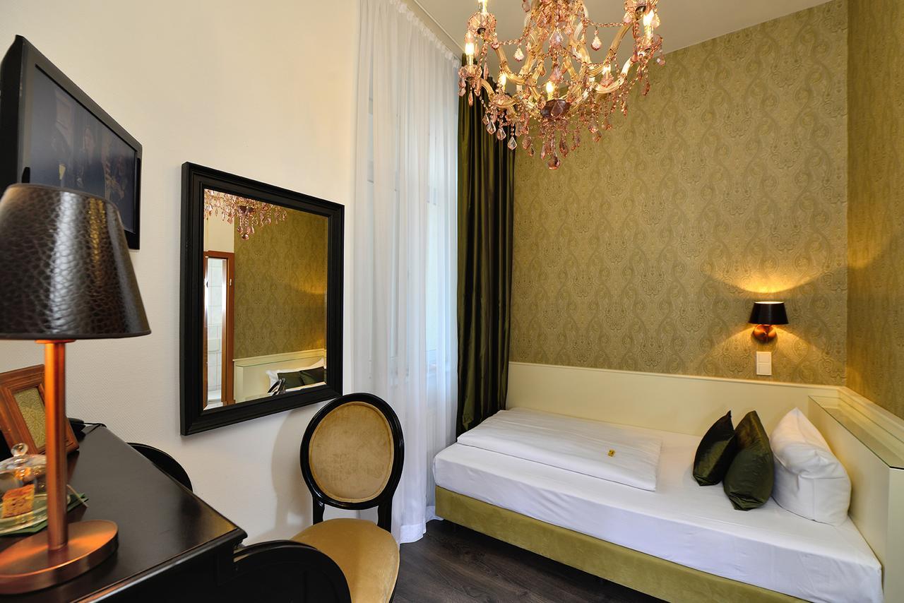 Hotel Domstern Кьолн Екстериор снимка