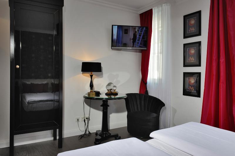 Hotel Domstern Кьолн Екстериор снимка