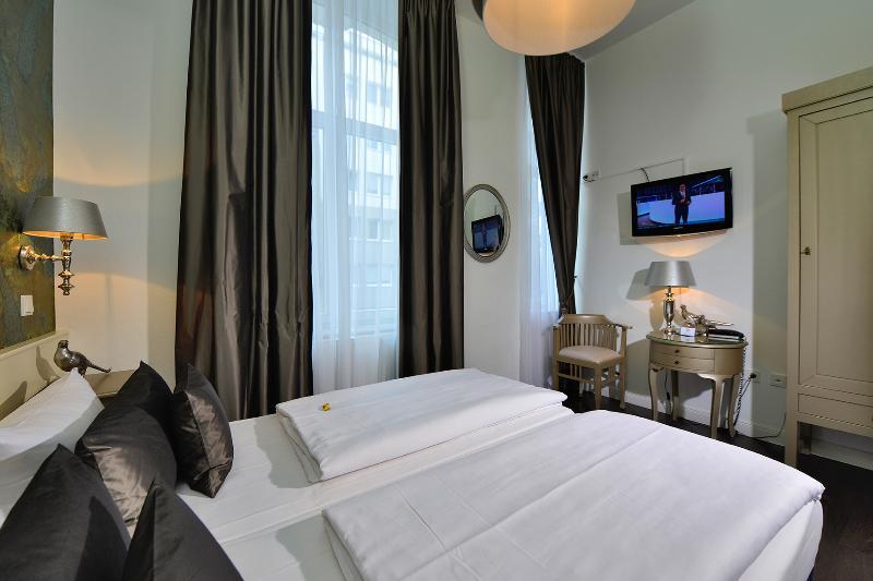 Hotel Domstern Кьолн Екстериор снимка